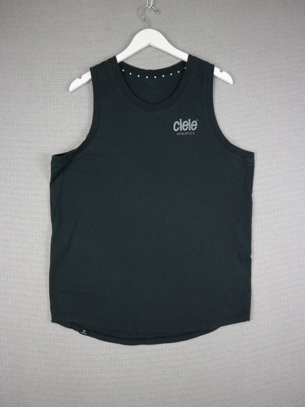 Ciele Athletic men’s Tank Top Large Running sleeveless Tee